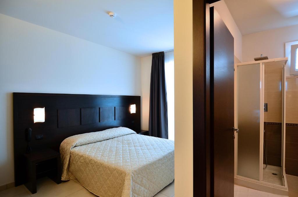 Hotel I Crespi Γκροσέτο Δωμάτιο φωτογραφία